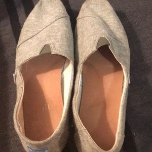 TOMS gray flats